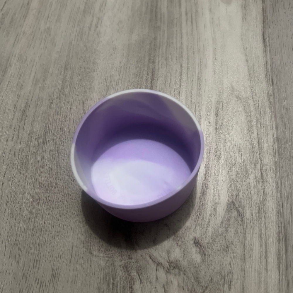 Water bottle rubber bottom cover